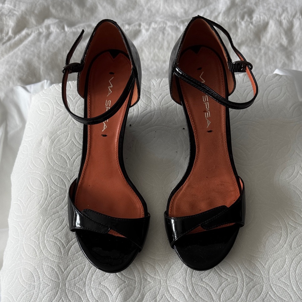 Via Spiga Black Patent Leather Heels